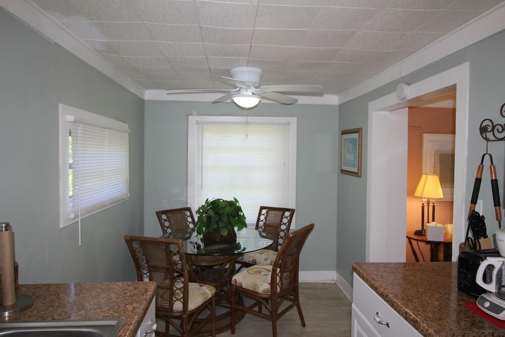 Indian River Lagoon Waterfront Cottages