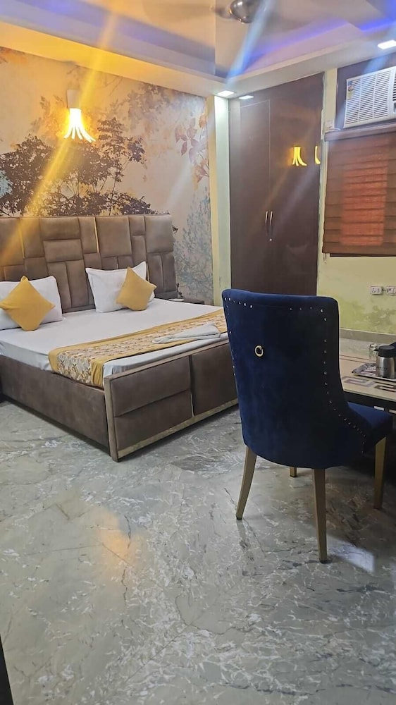 Castle Inn Serviced Apartment