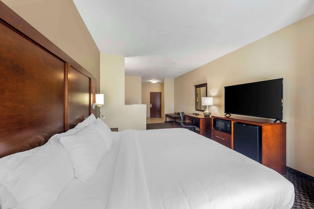 Cullman Vacations - Comfort Suites Cullman I-65 Exit 310 - Property Image 5