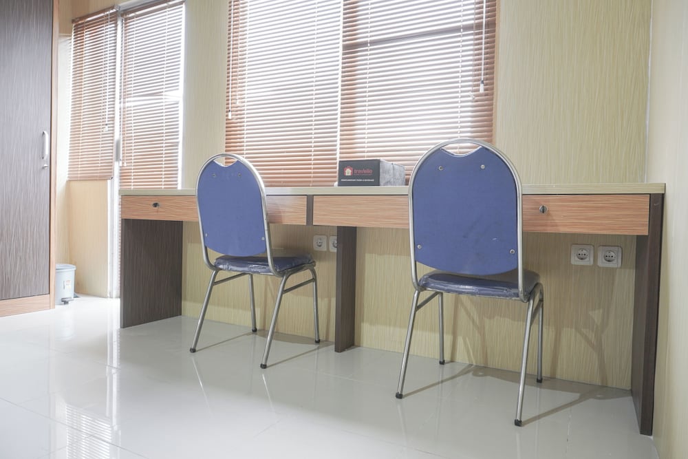 Simply And Homey Studio Apartment At Park View Condominium