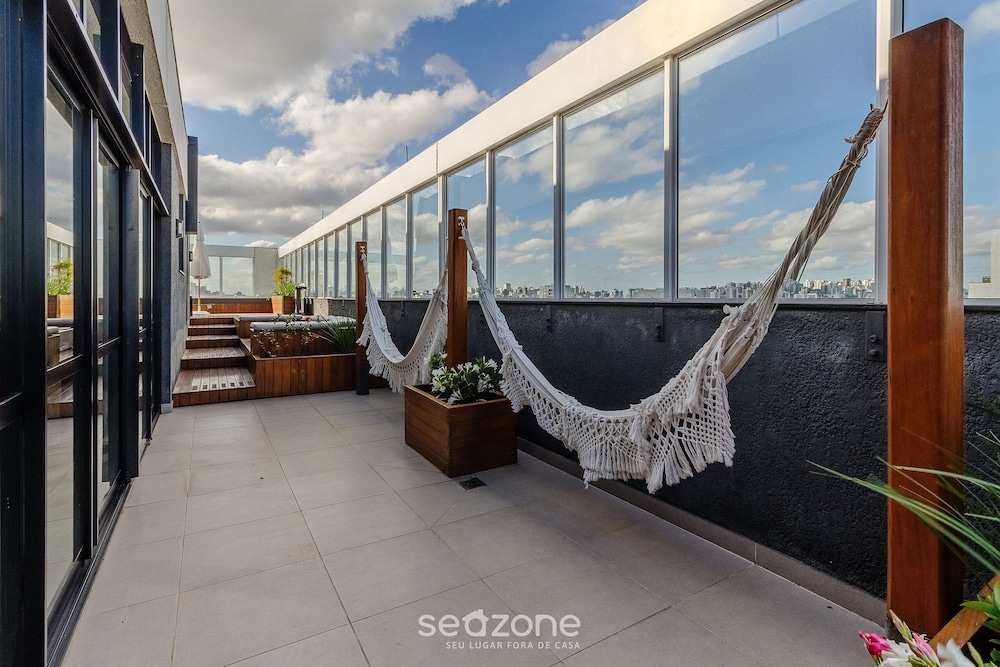 Beautiful Apartment in Condo With Pool Rpf0605