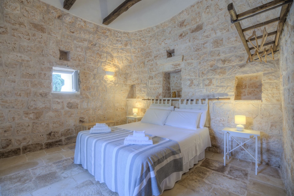 Trullo Pagliaro Cisternino by Typney view 2