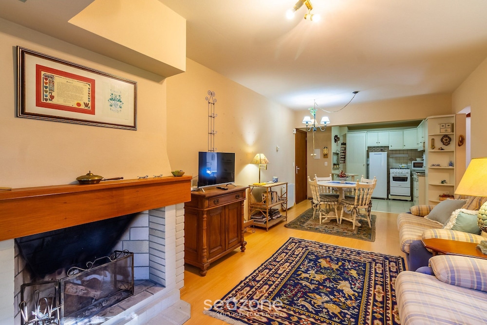 Apt w/ Fireplace 650m Mini Mundo Gramado Jpa102