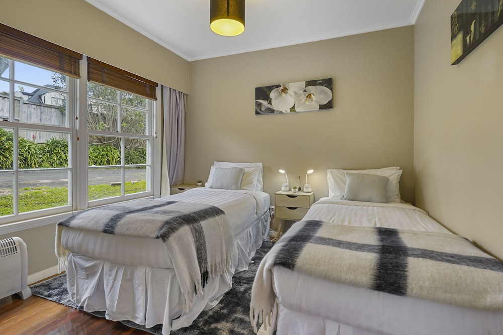 Kohi Family Home- Netflix & Gardens View view 4