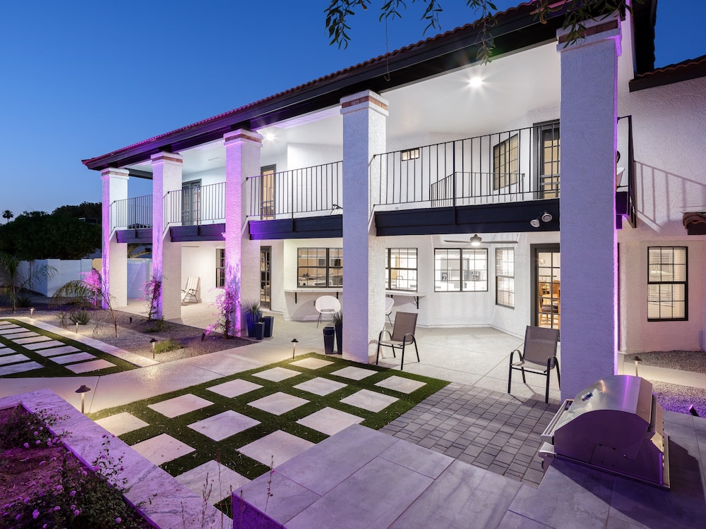 Luxe-paradise Palace-pool-spa-guest House & More!