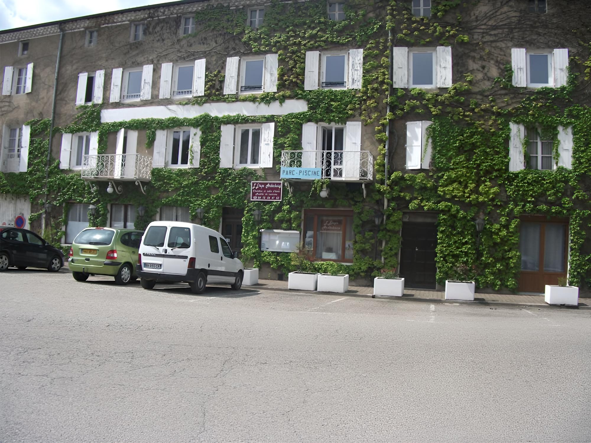 Photo 16
