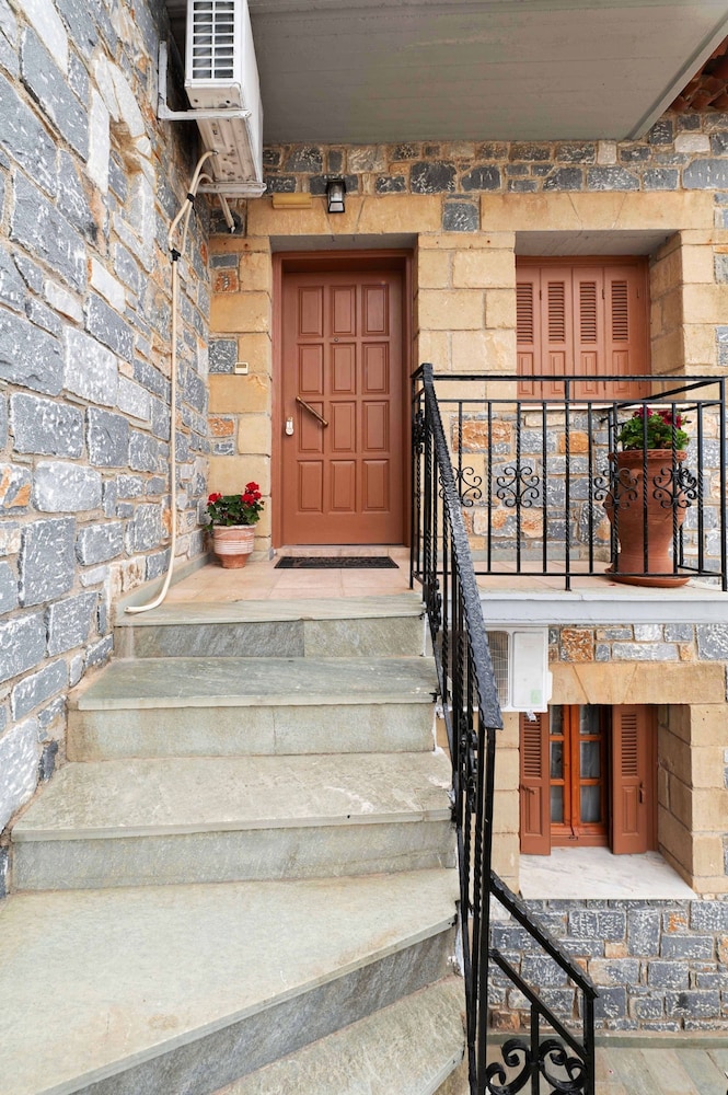 Mani Villa Ilias
