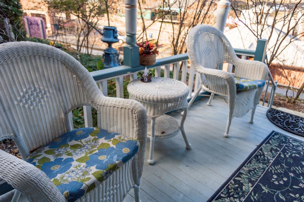 Cliff Cottage Inn - Victorian B&B and Boutique Hotel