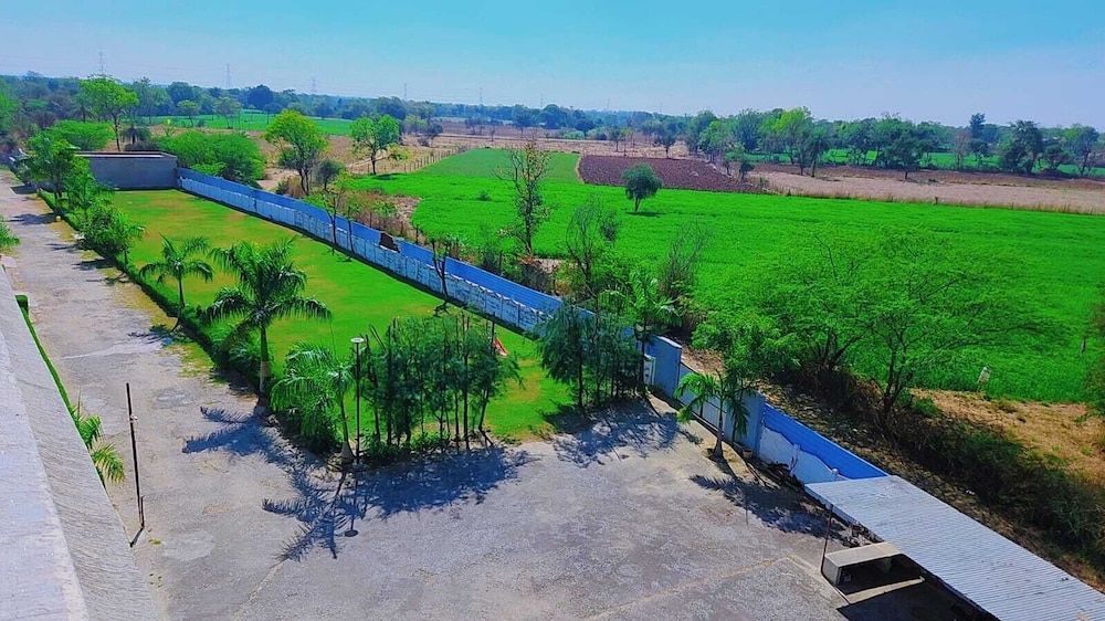 The Shikhar Resort