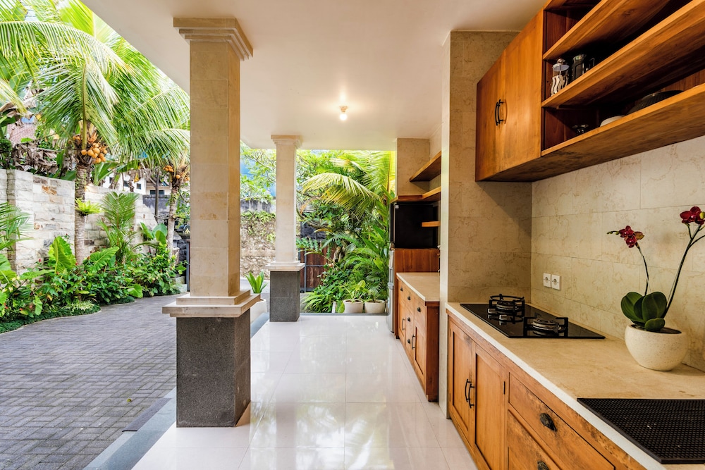 Oka Suite Ubud by Dhananjaya Hospitality