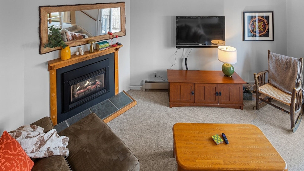 19 North Lynx 4 Bedroom Condo