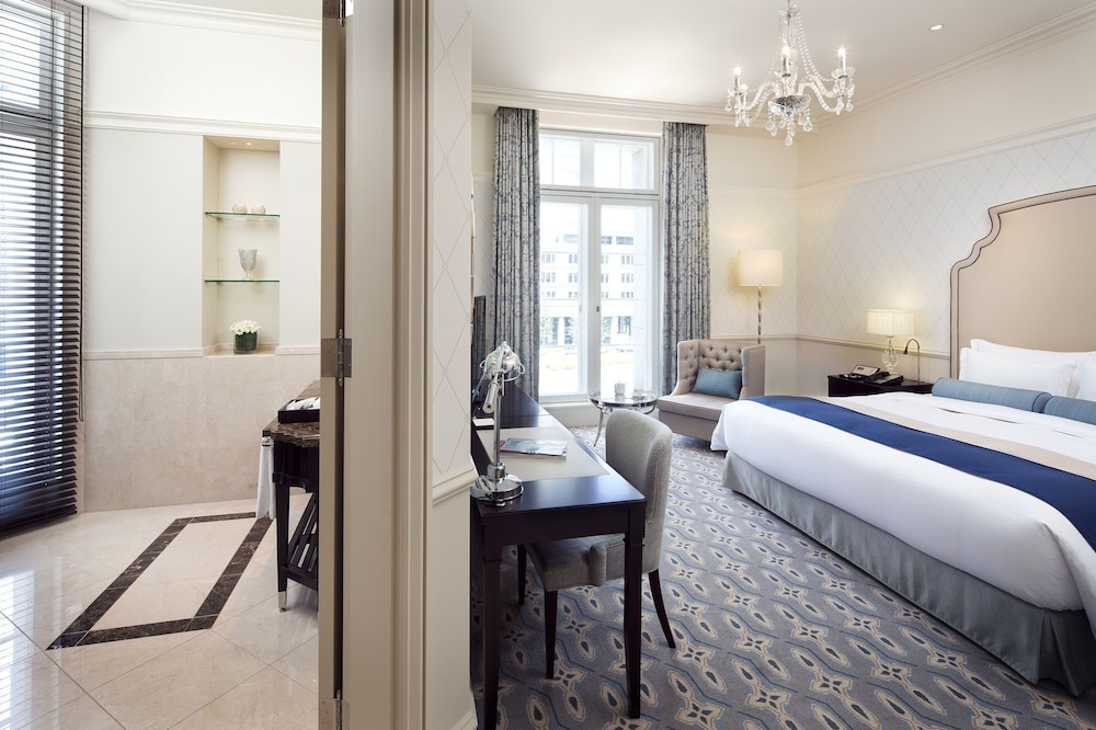 The Tokyo Station Hotel 28