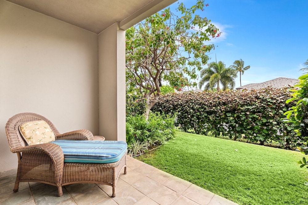 Close to Beaches & Restaurants - Spacious Townhome - Concierge Incl- Vrkcv