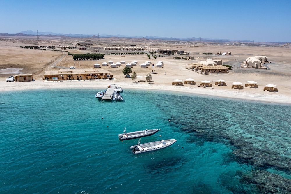 Marsa Nakari Village