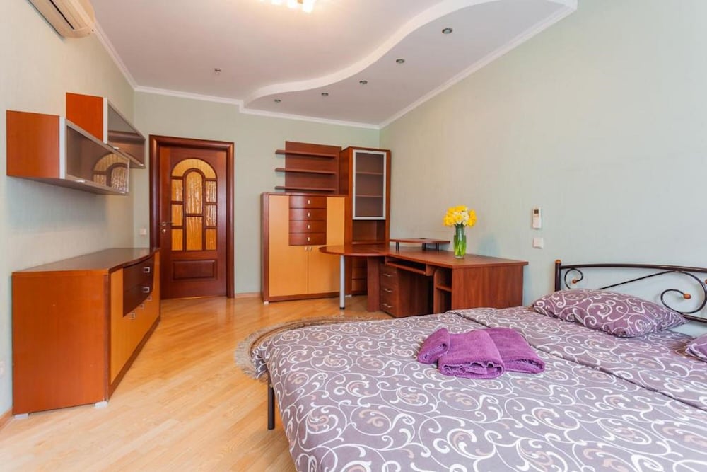 Cozy apartments on the Left Bank view 4