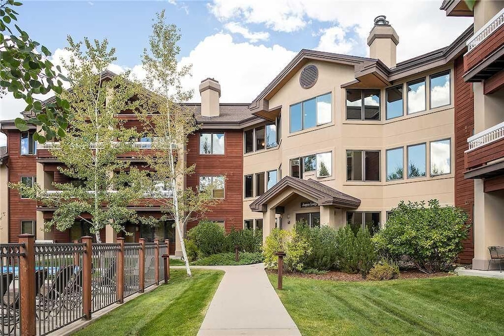 4303 Aspen Lodge, Trappeur's Crossing Apartment 3