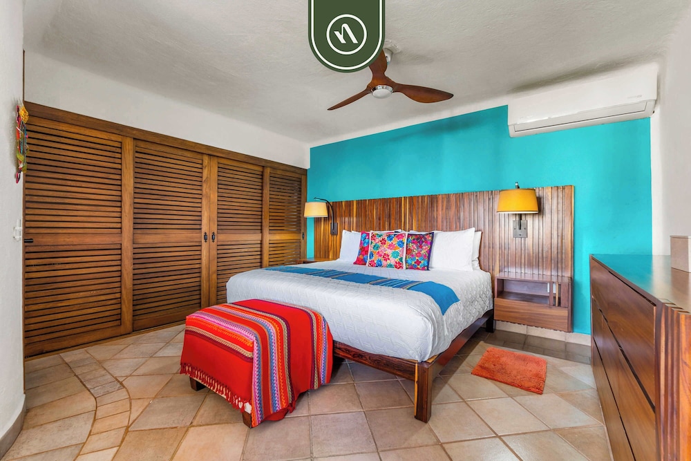 Mexican 2 BR Condo - Private Pool - Romantic Zone
