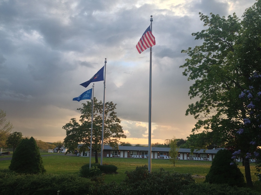 Lukans Farm Resort