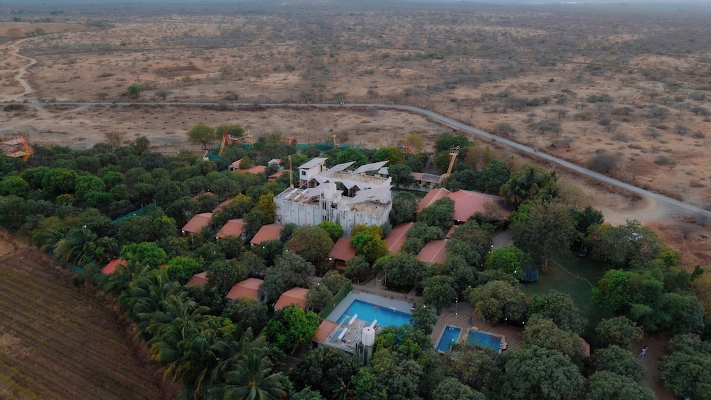 Daksh Resort And Amusement Park