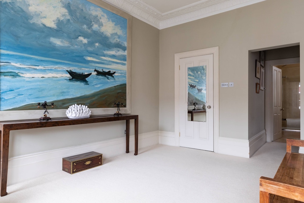 Poplar Grove II by Onefinestay