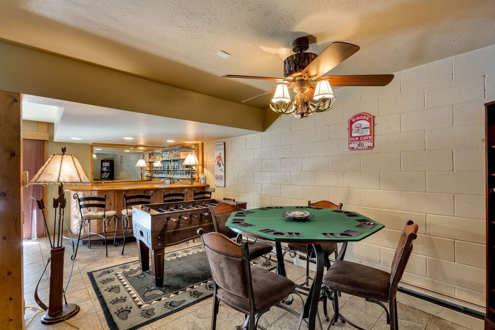 Sundown Lodge 4 Bedroom Home