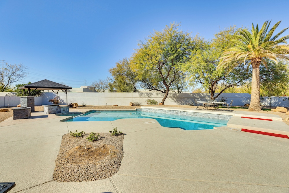 Luxury Scottsdale Home w/ Private Pool & Gas Grill
