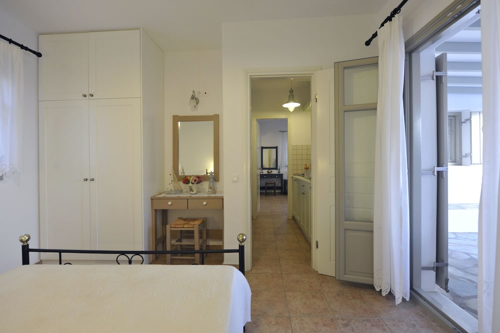 Golden Sand Paros