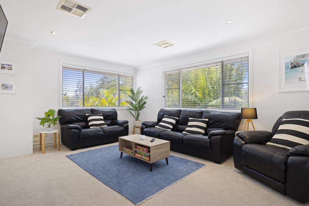 Spacious 4-bed Home Near Avalon Beach