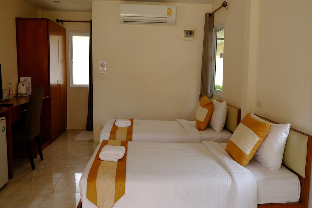 Fah Talay Resort
