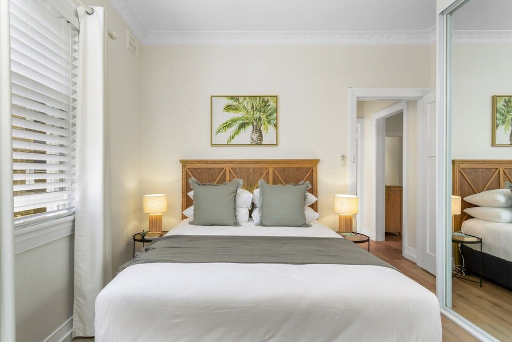 Spacious 2-bed Apartment in the Heart of Manly
