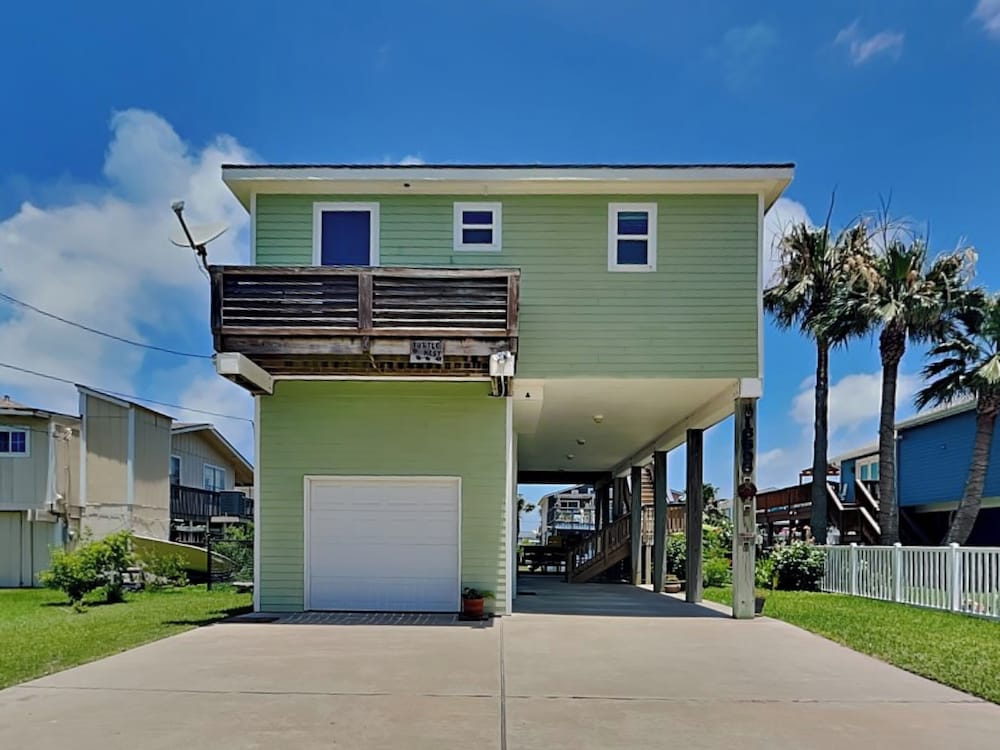 Turtle Nest by Ryson Vacation Rentals