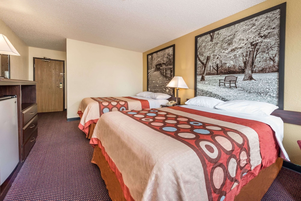 Super 8 by Wyndham Franklin/Middletown Area view 3