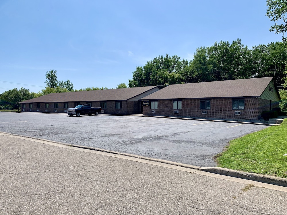 Executive Inn Cass City