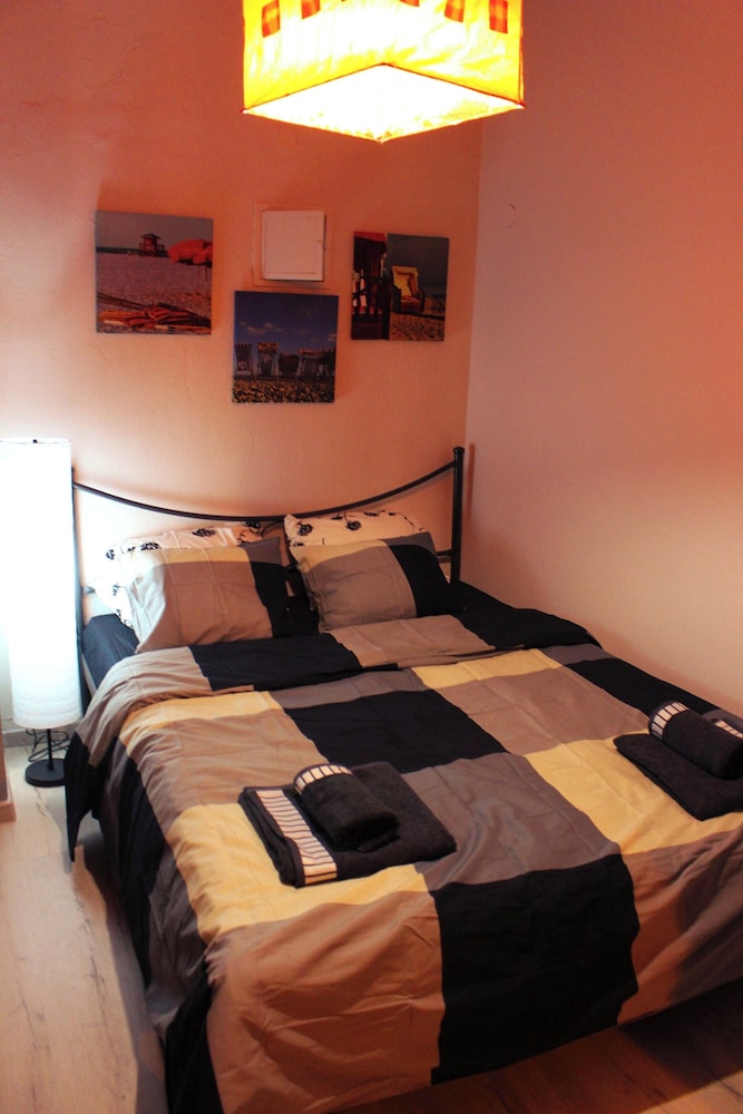 Impeccable 1-bedroom Apartment Center