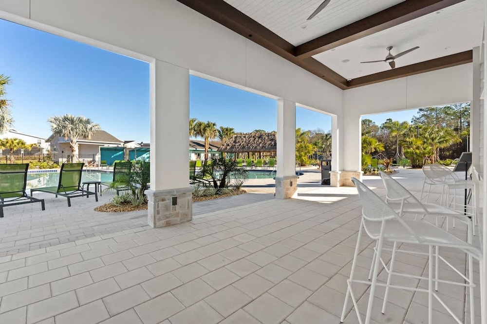 Beautiful Decor 2BR Apartment Near Disney