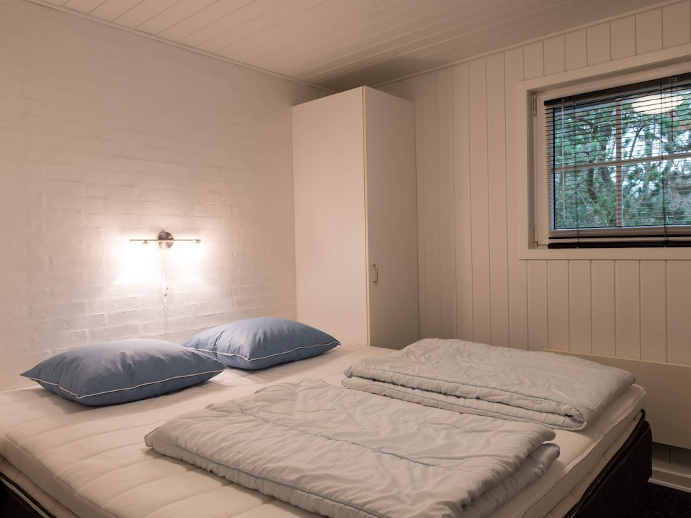 8 Person Holiday Home on a Holiday Park in Blåvand view 5