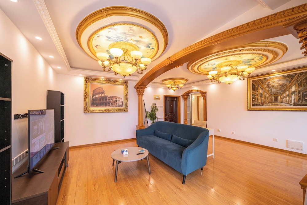 Tyms Xujiahui Premium 2BR APT Metro
