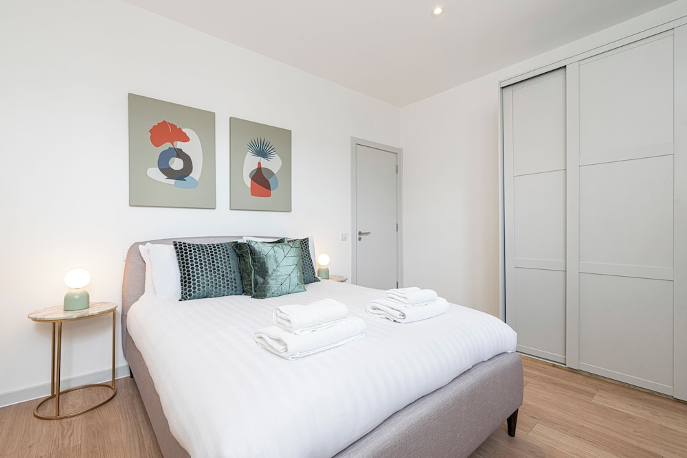 JOIVY Stylish 1 bed flats in Soho