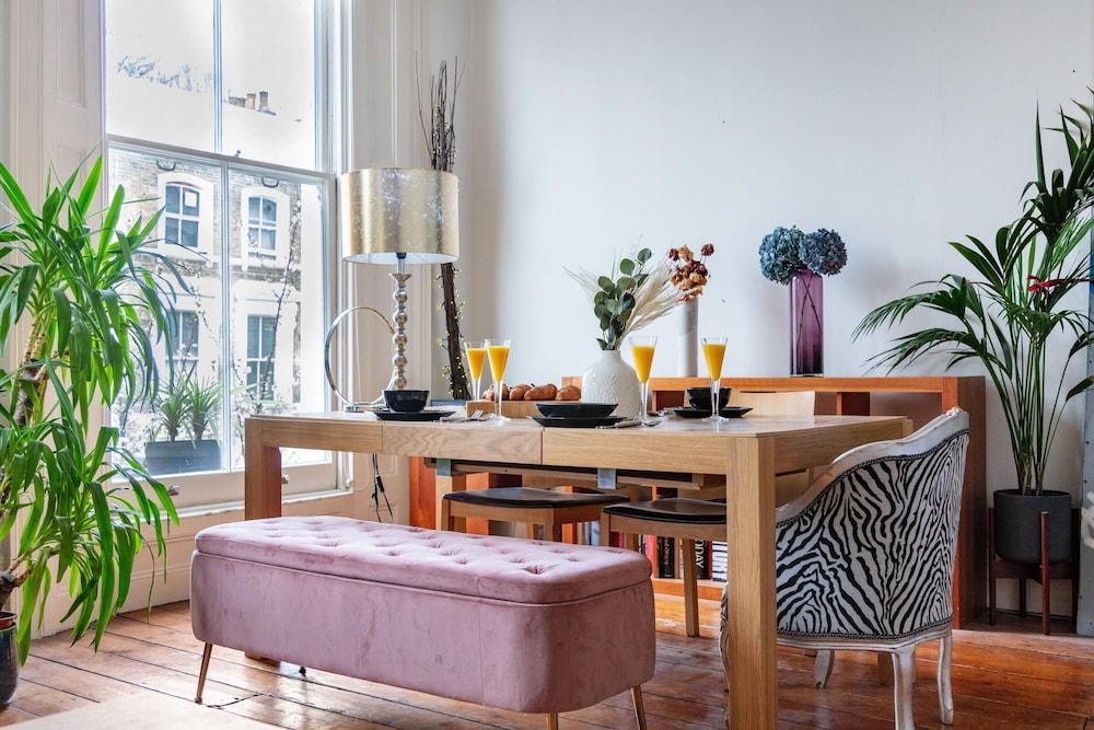 Cozy 2BR Near Notting Hill & Hyde Park