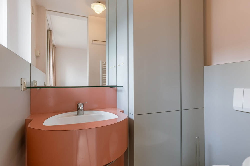 Huswell - Stunning Views Prime Location