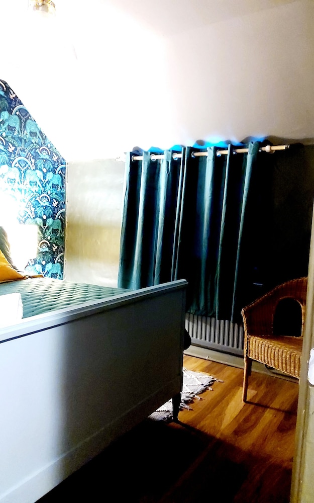 The Little Townhouse - Southwell view 5