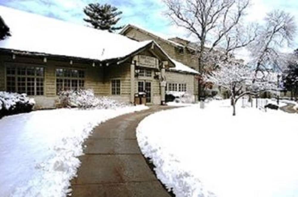 Starved Rock Lodge & Conference Center