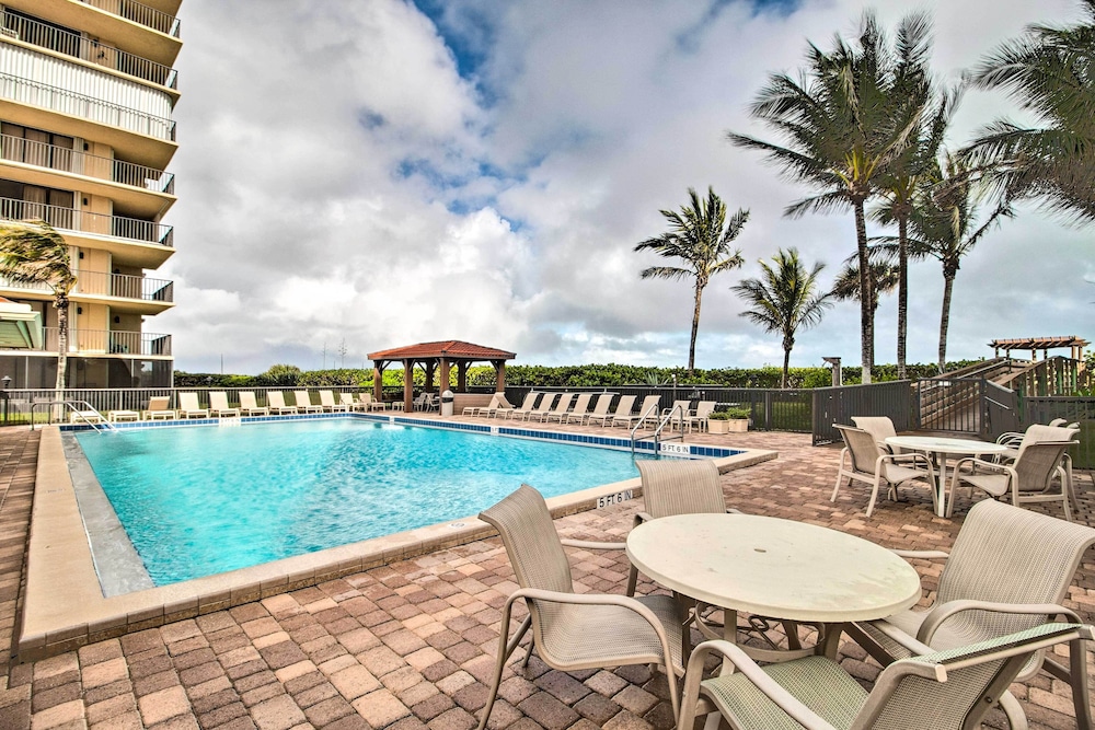 Oceanfront Fort Pierce Condo: Pool & Beach Access!
