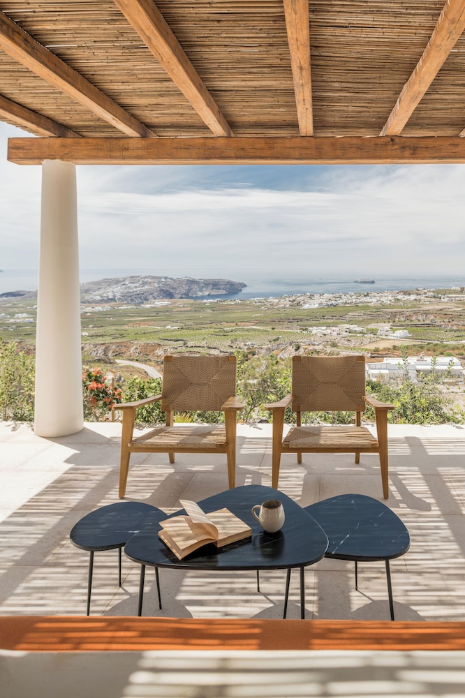 Patina Vivera Estate photo 2