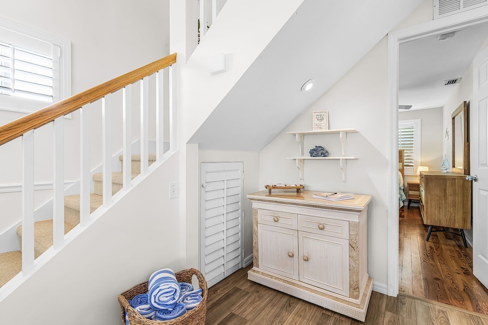 249 Pearl Paradise: 3br/3ba Pool Home! 3 Bedroom Home