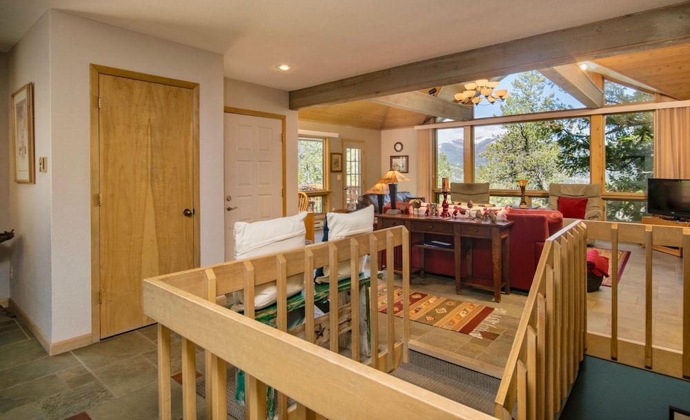 Jordan Vacation At Windcliff 3 Bedroom Home by RedAwning - Property Image 3