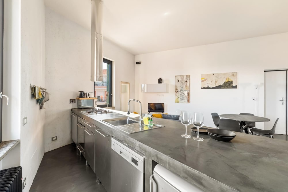 Fantastic Penthouse Over the Roman Sky photo 3