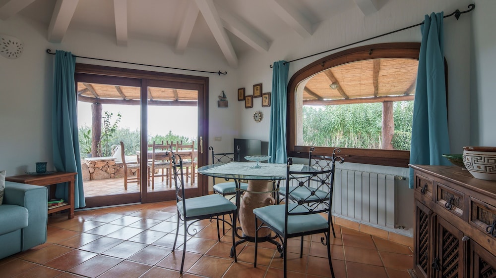 Villa Flora in Loiri Porto San Paolo