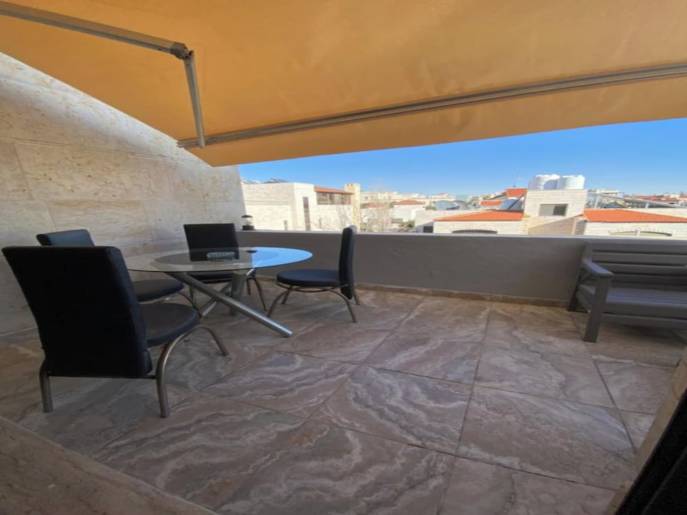 Charming 1 Bedroom Apartment in Amman's Heart