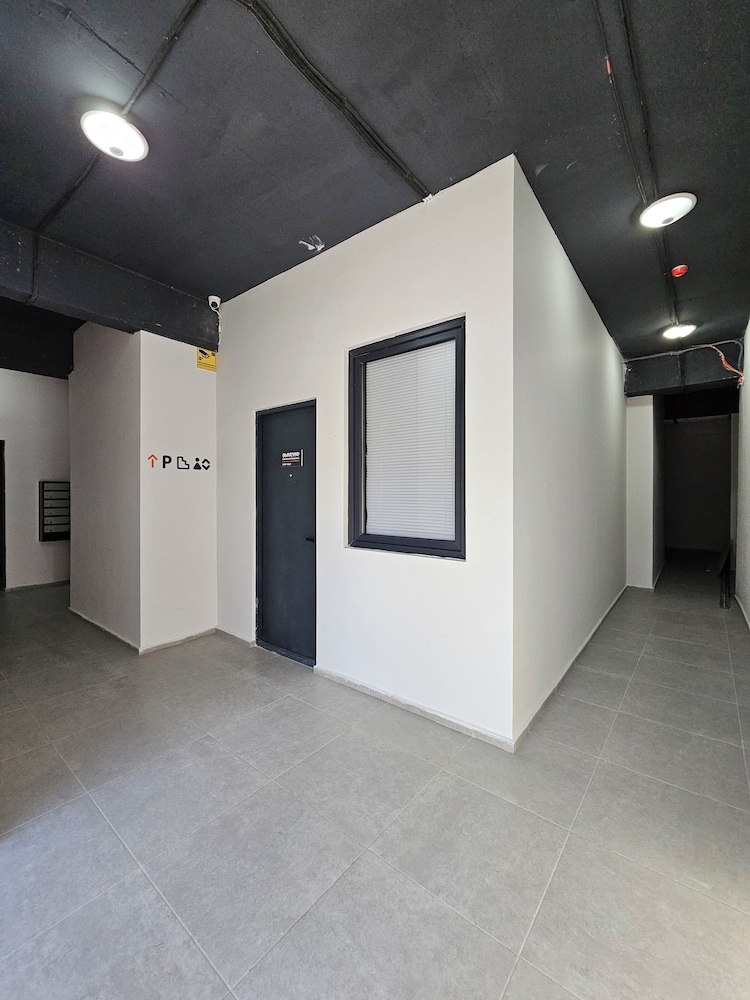 Two bedroom with balcony and terrace